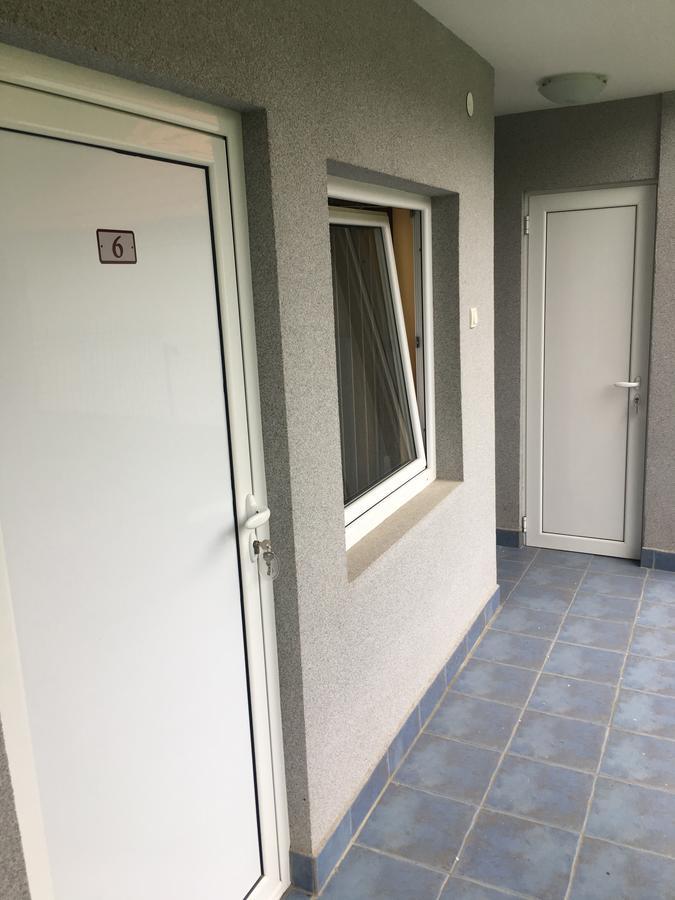 Banja Gornja Trepca-Smestaj Grof Exteriör bild